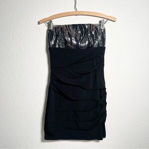 Vintage Y2K 2000s mcbling mini strapless clubbing party dress with sequins
